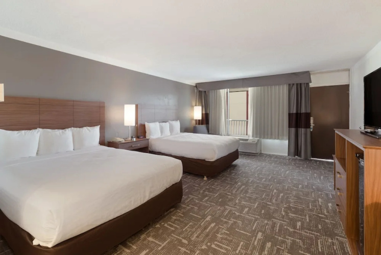 Holiday Inn Concord