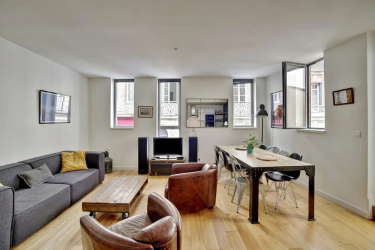 Le Faubourg, charmant duplex pour 4 avec parking!