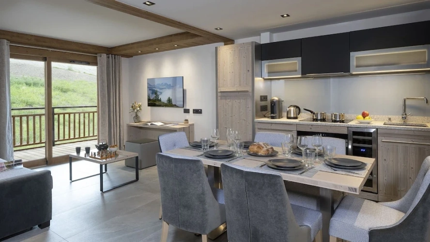 2 Bedrooms Apartment