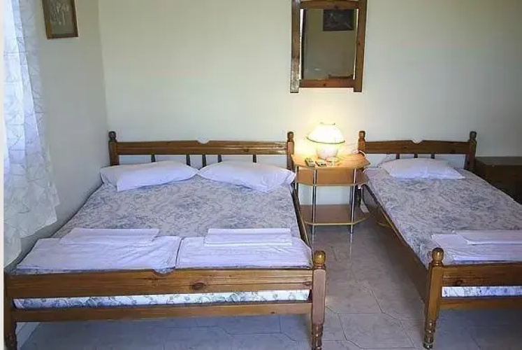 Anthipi Rooms