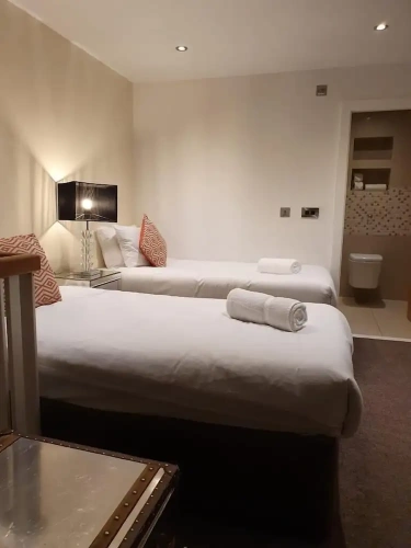 2 Bedrooms Business Duplex room with city view