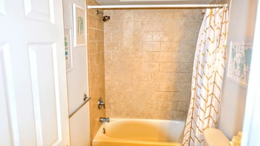 Sleeps 20! Near Stadiums & Harbor; Features Scenic Rooftop & Parking