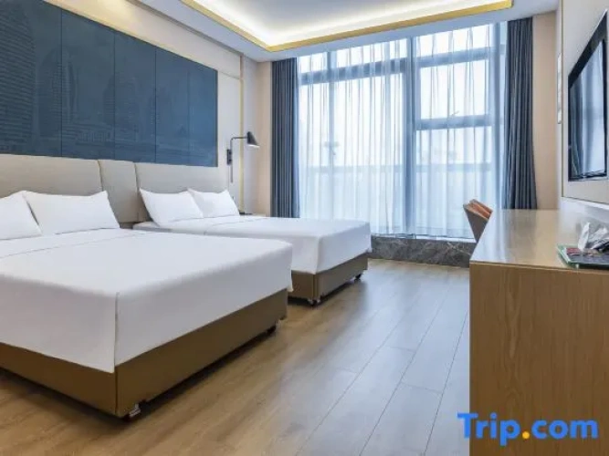 Deluxe Twin room with balcony