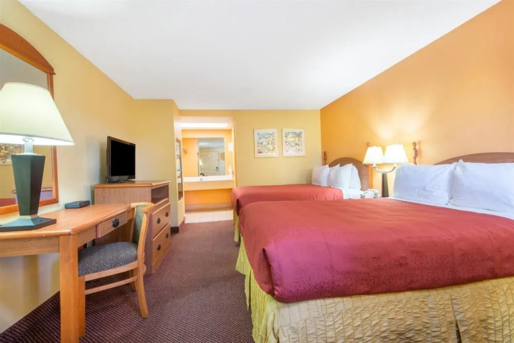 Days Inn Opelika
