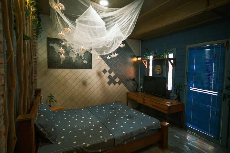 1984 Hotel Kien Giang