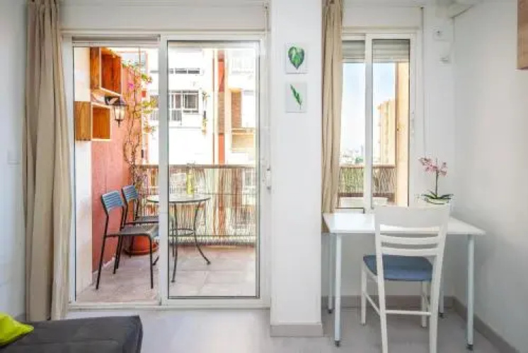 Iris Apartments Sea View