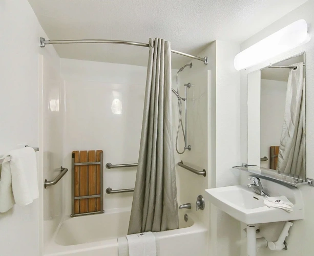 Standard Double Suite