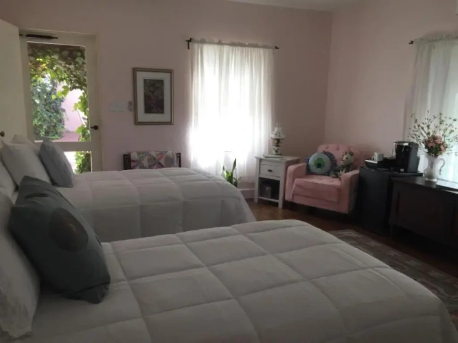 Standard room with garden view