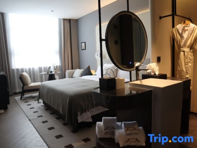 Standard Double room with river view