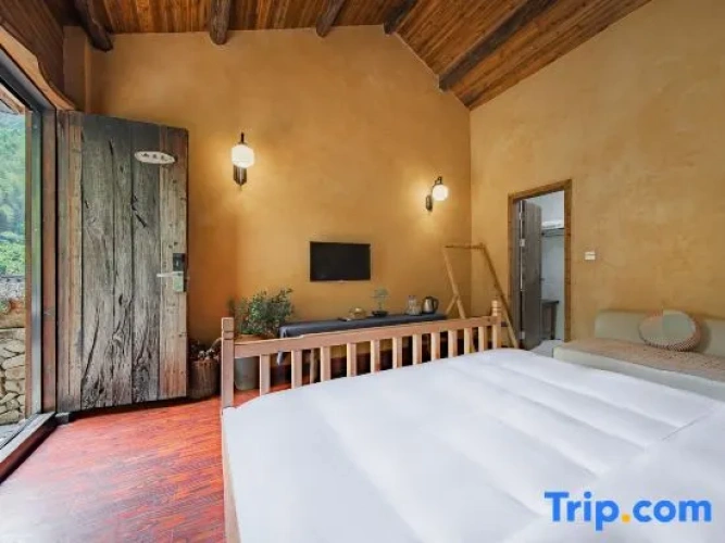 6 Bedrooms Standard room