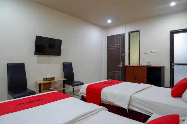 Airy Tanjung Tururuka 43 Palu