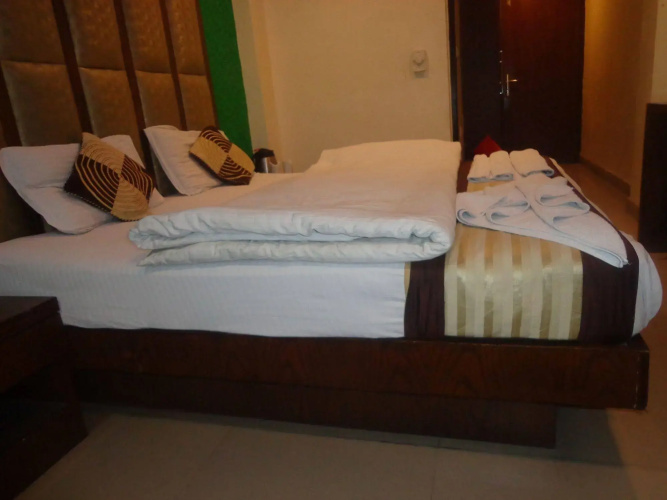 Hotel Guruvas Inn