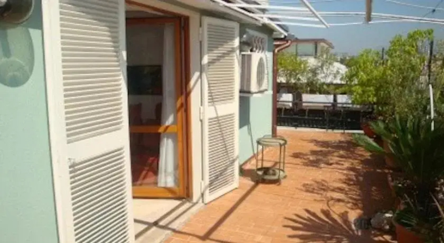 Rome apartment with terrace
