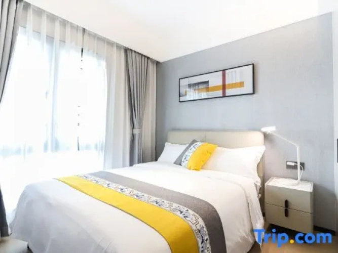 2 Bedrooms Suite with balcony