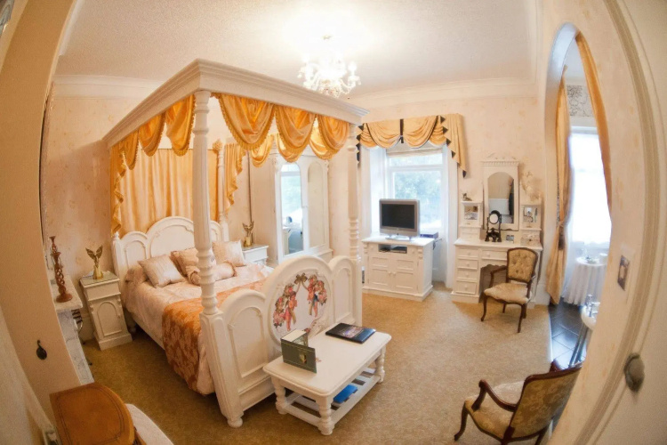 Enchanted Manor