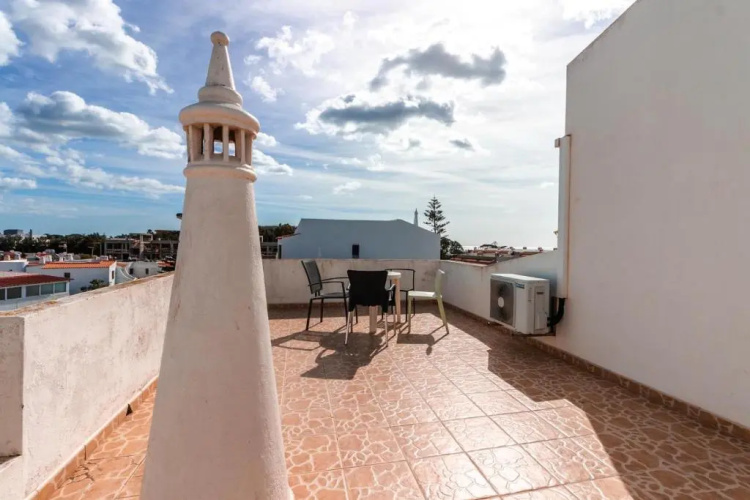 Villa 300m from Beach