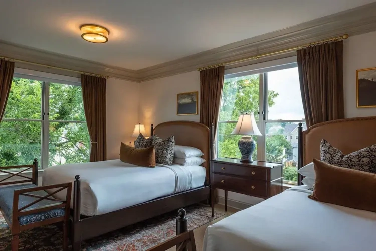 Classic Quadruple room