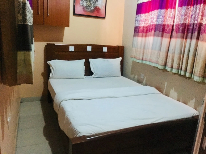 Euc Demodern Hotel And Suites