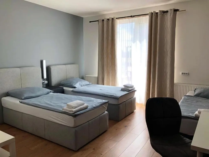 Standard Triple room