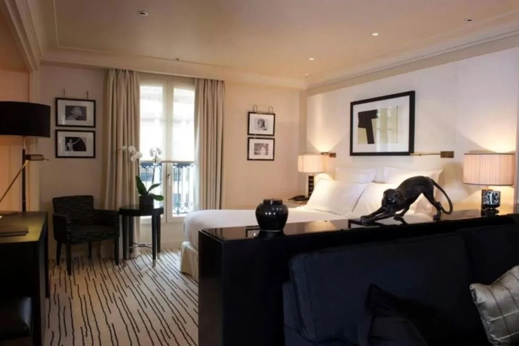 Hôtel Montaigne