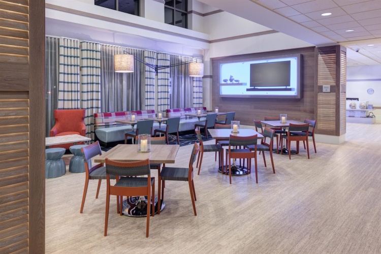 Hampton Inn & Suites by Hilton Carolina Beach Oceanfront photo 15