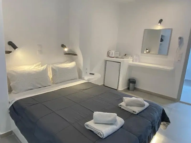 Standard Triple room with balcony and with sea view