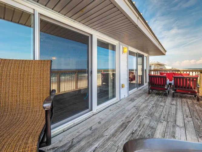 Queens Grant by Topsail Realty