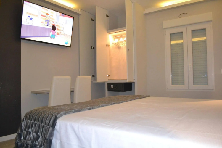 Overnight Madrid