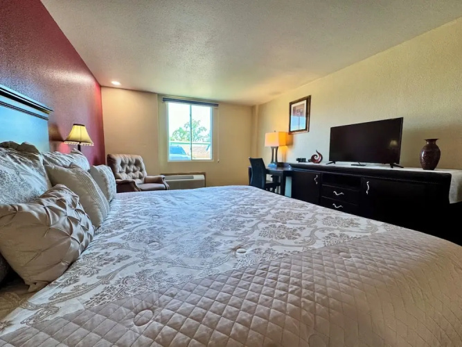 FairBridge Inn Express Hiawatha