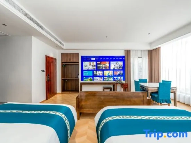 Standard Triple room