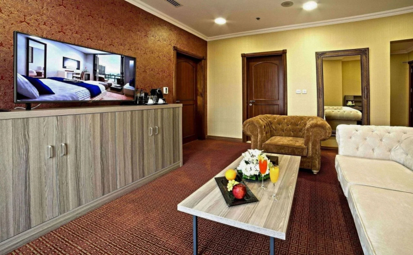 Sapphire Plaza Hotel
