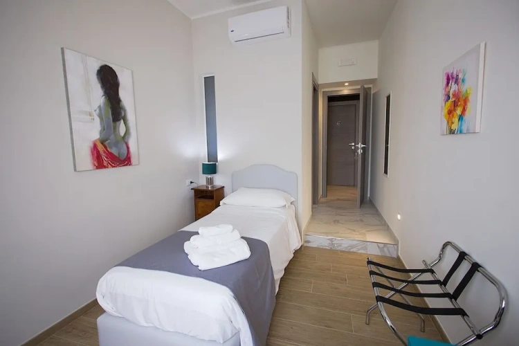 Deluxe Single room with city view