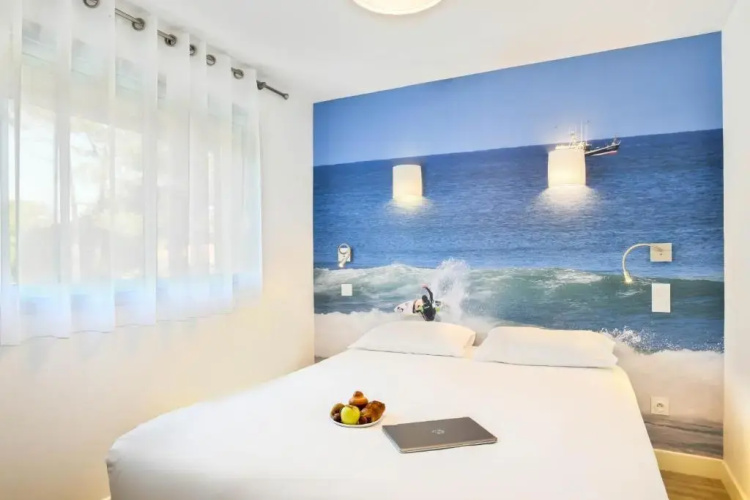 LOGIS Les Vagues