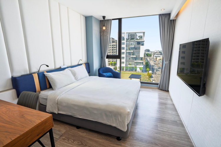 Explore Hotel