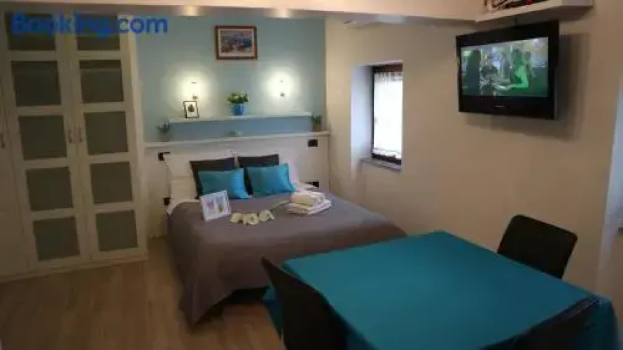 Apartments Komel