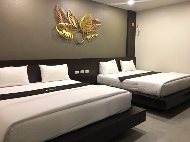 Standard Triple room