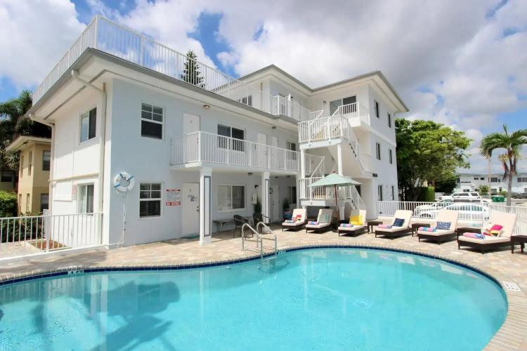 Sibi Beach Hotel