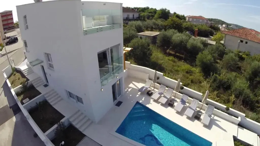 Villa Leona