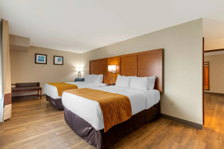 Comfort Inn & Suites Milford