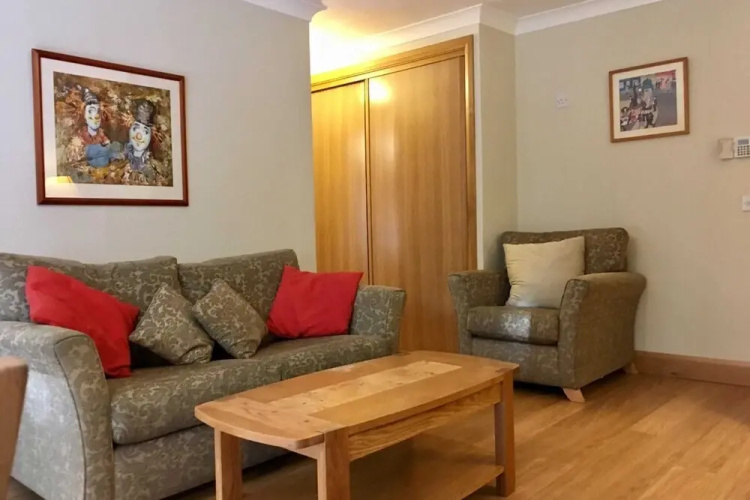1 Bedroom Apartment In Ballsbridge