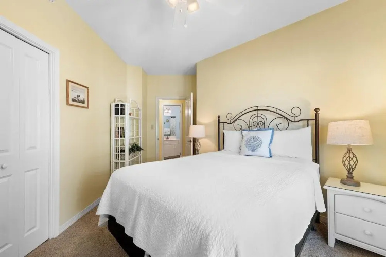 The Palms West 311