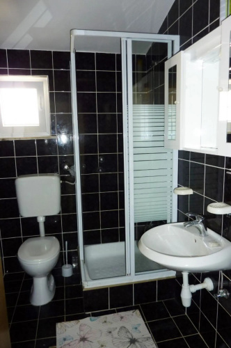 Bozica 70m from the beach & parking A3