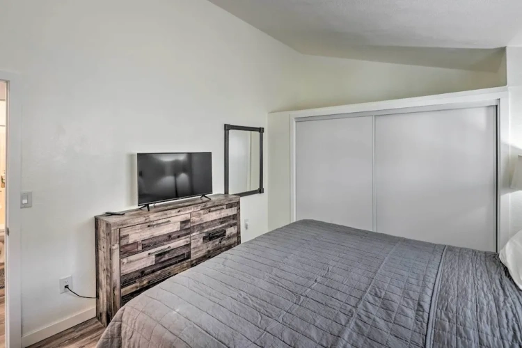 3 Bedrooms Cottage