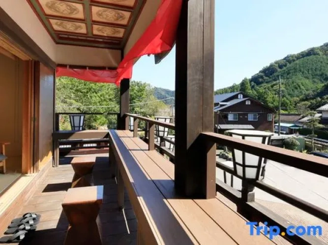 Standard Double room with view