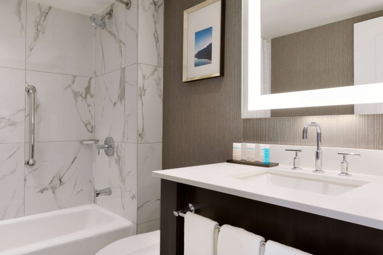 Embassy Suites by Hilton Toronto Airport photo 9