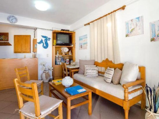 Aglaia Apartments & Studios