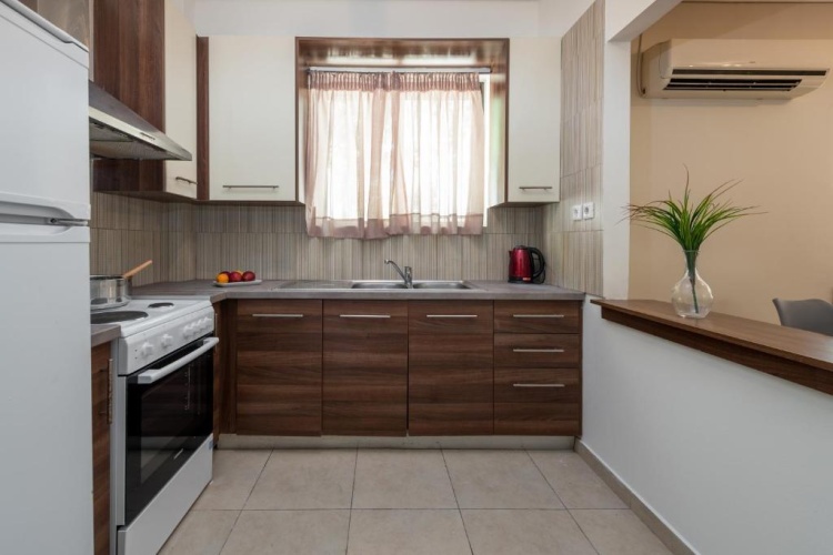 3 Bedrooms Apartment