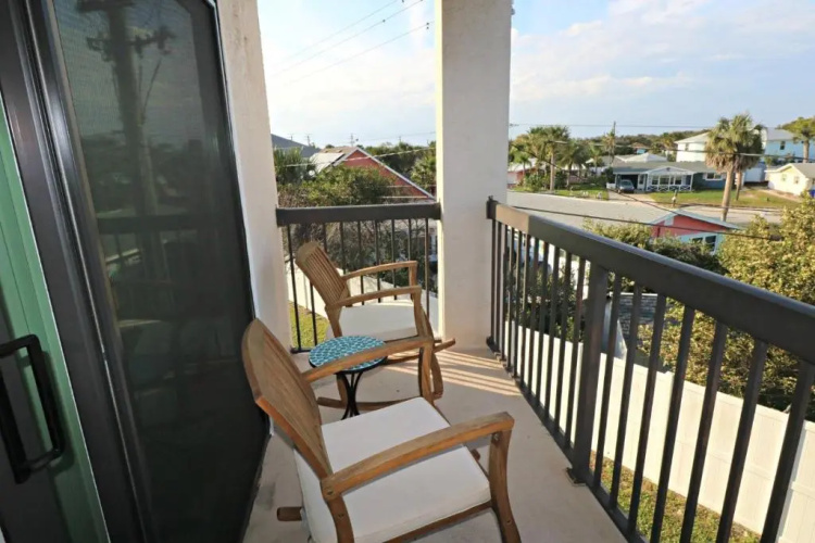 Ocean Village Club L33
