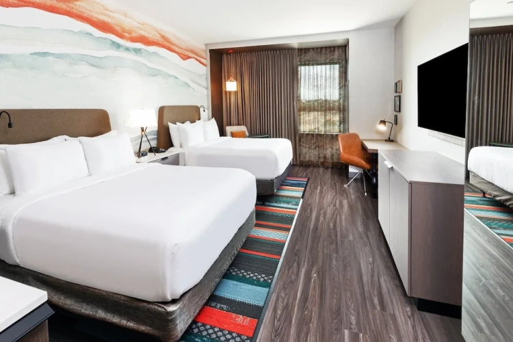 Standard Quadruple room with lake view