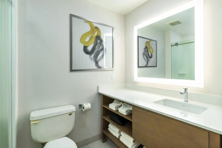 Comfort Suites photo 12